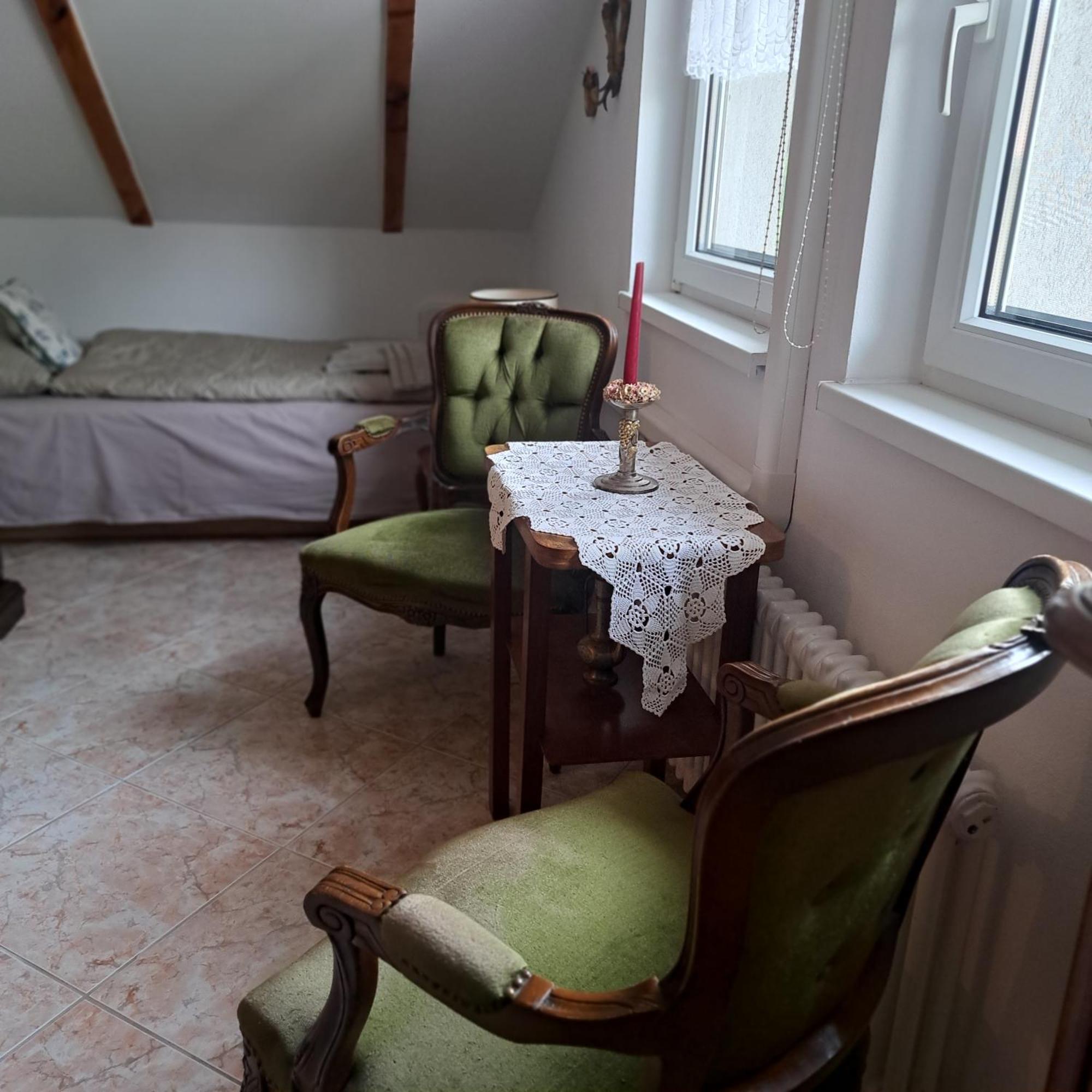 Ferienwohnung Tavirozsa Balatonfůzfő Exterior foto